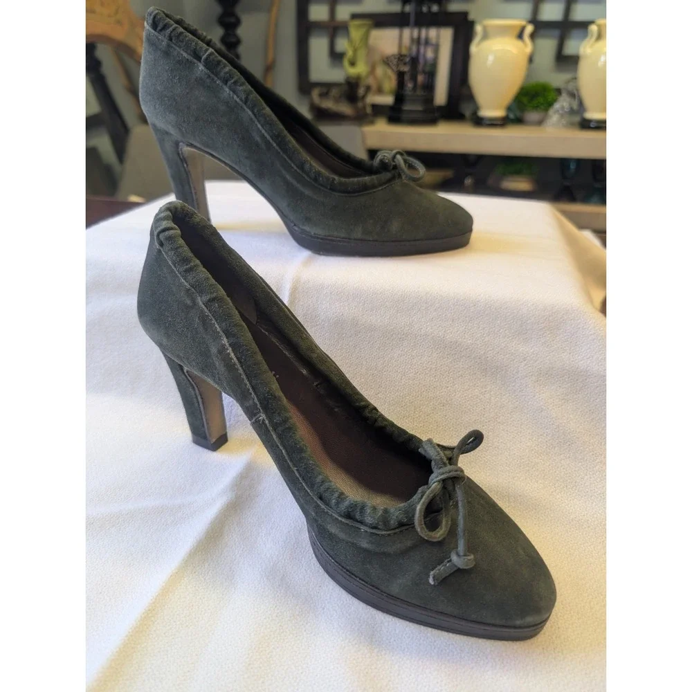 NEW! Sofia Tartufoli  41/10 Green Velvet Pumps With Drawstring Tie GORGEOUS